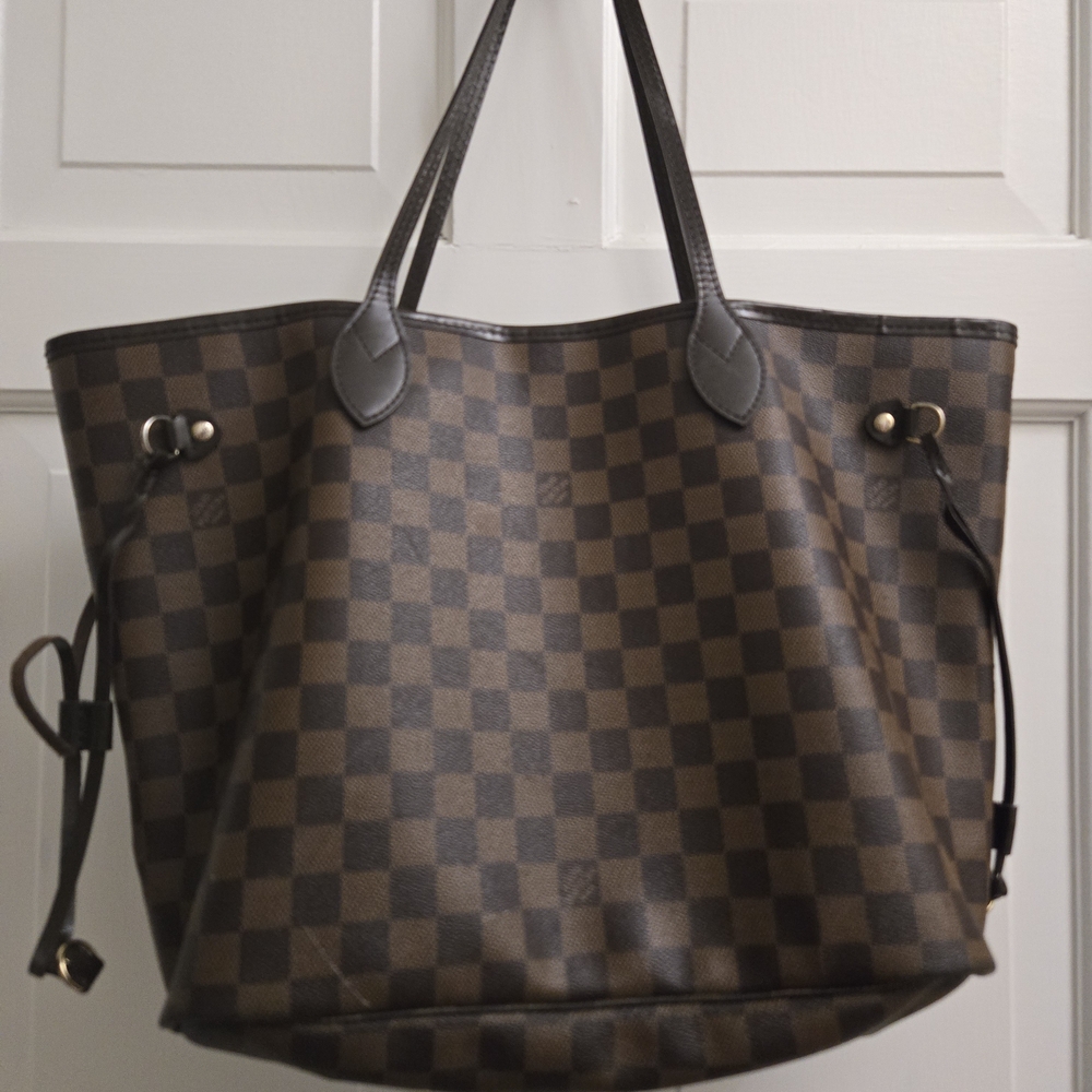 Louis Vuitton Damier Ebene Neverfull MM Tote Bag